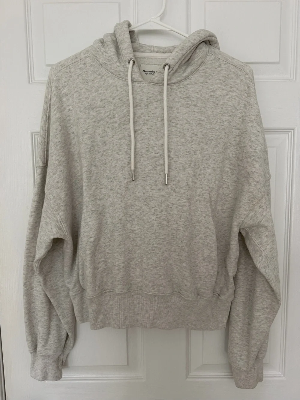 Abercrombie & Fitch soft grey